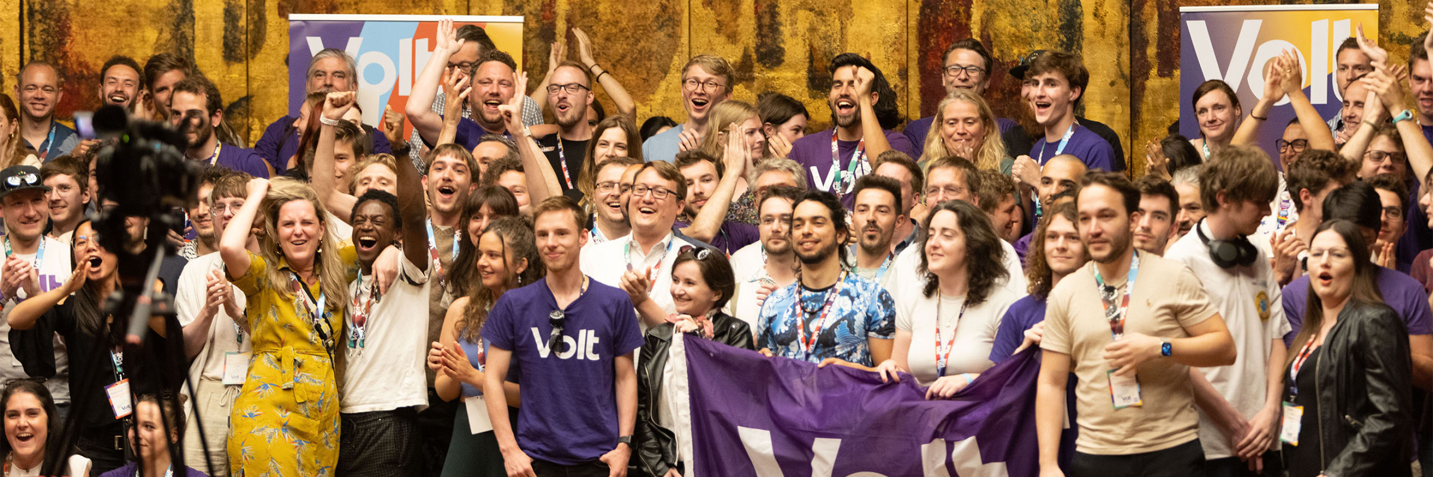 Group picture of Volters at the Bucharest General Assembly